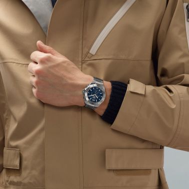 TAG Heuer Aquaracer Professional 200 Chronograph quartz watch blue dial steel bracelet 40 mm CBP1113.BA0627