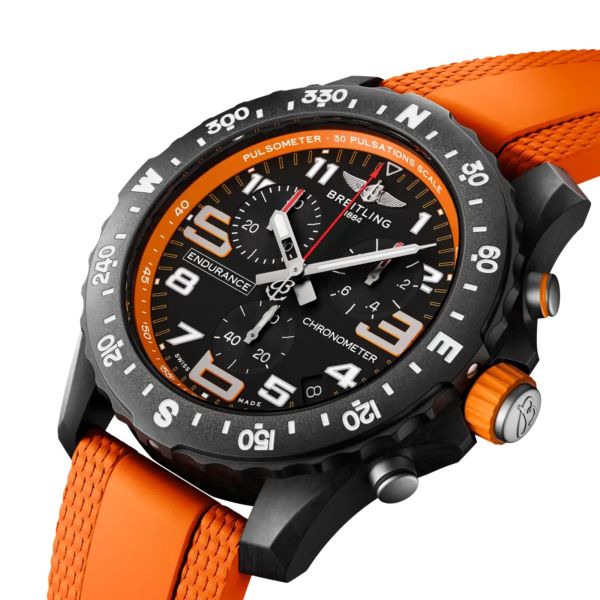 Montre Breitling Professional Endurance Pro cadran noir bracelet caoutchouc orange 44 mm