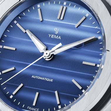 Montre Yema Wristmaster Traveller automatique cadran bleu bracelet acier 39 mm