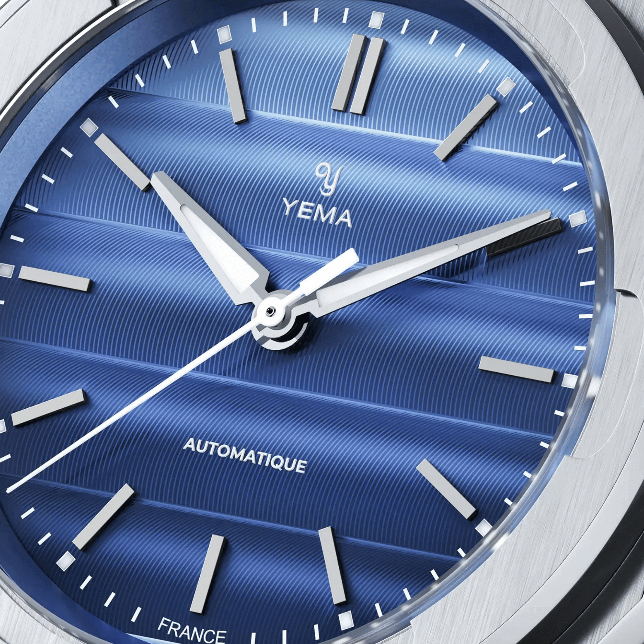 Yema Wristmaster Traveller automatic blue dial steel bracelet 39 mm
