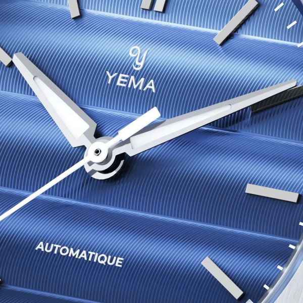 Yema Wristmaster Traveller automatic blue dial steel bracelet 39 mm