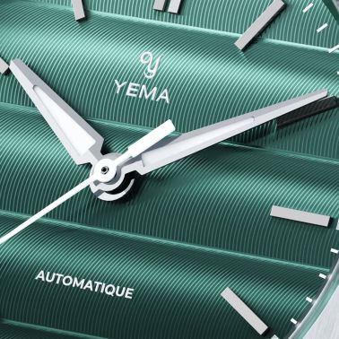 Yema Wristmaster Traveller automatic green dial steel bracelet 39 mm