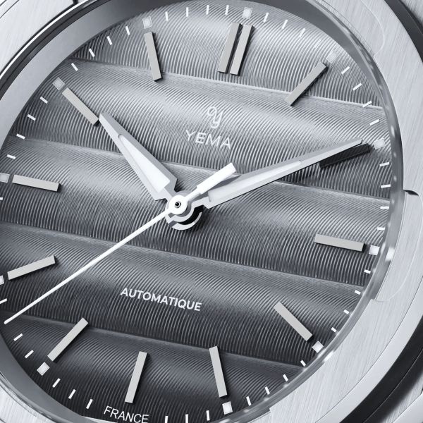 Yema Wristmaster Traveller automatic grey dial steel bracelet 39 mm