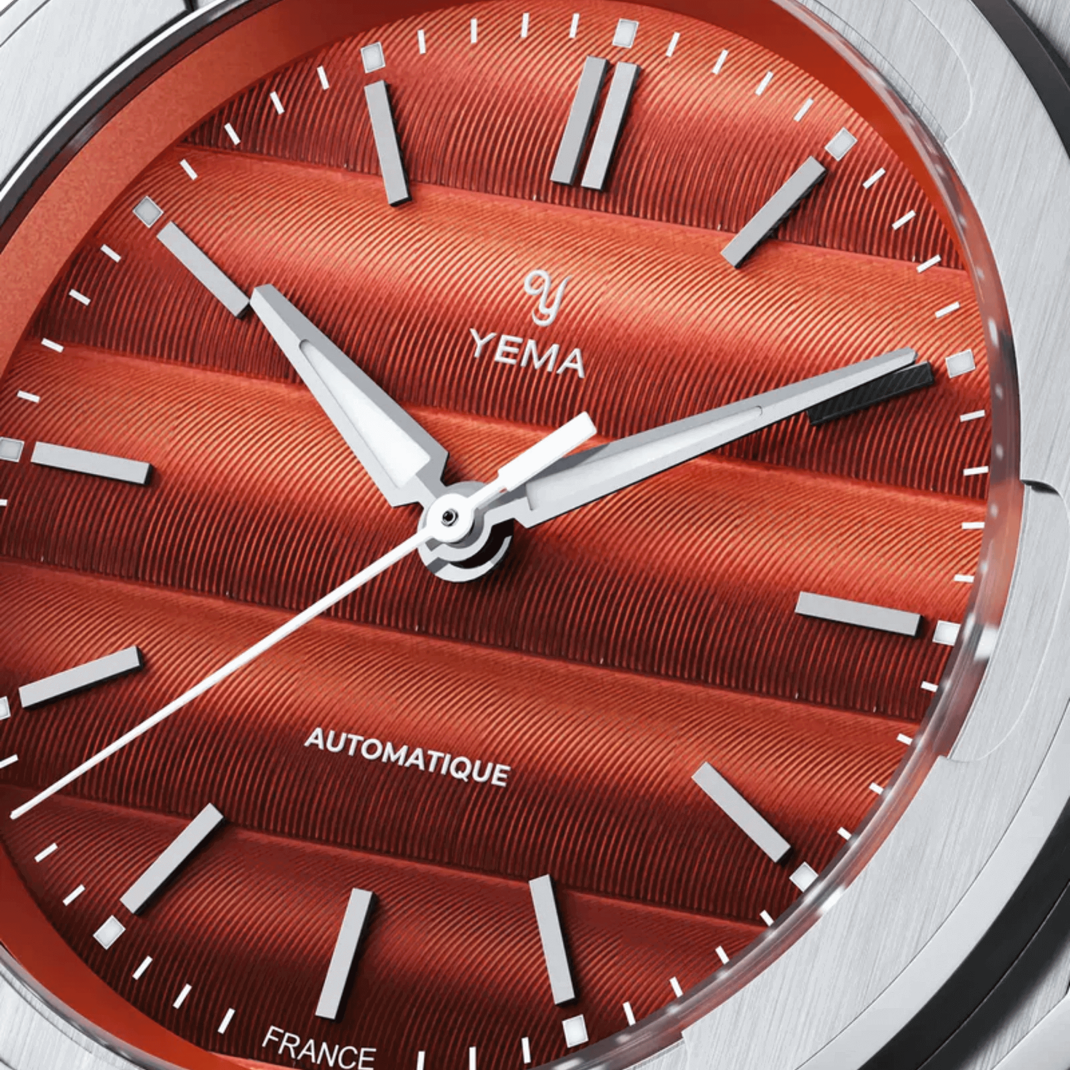 Yema Wristmaster Traveller automatic red dial steel bracelet 39 mm