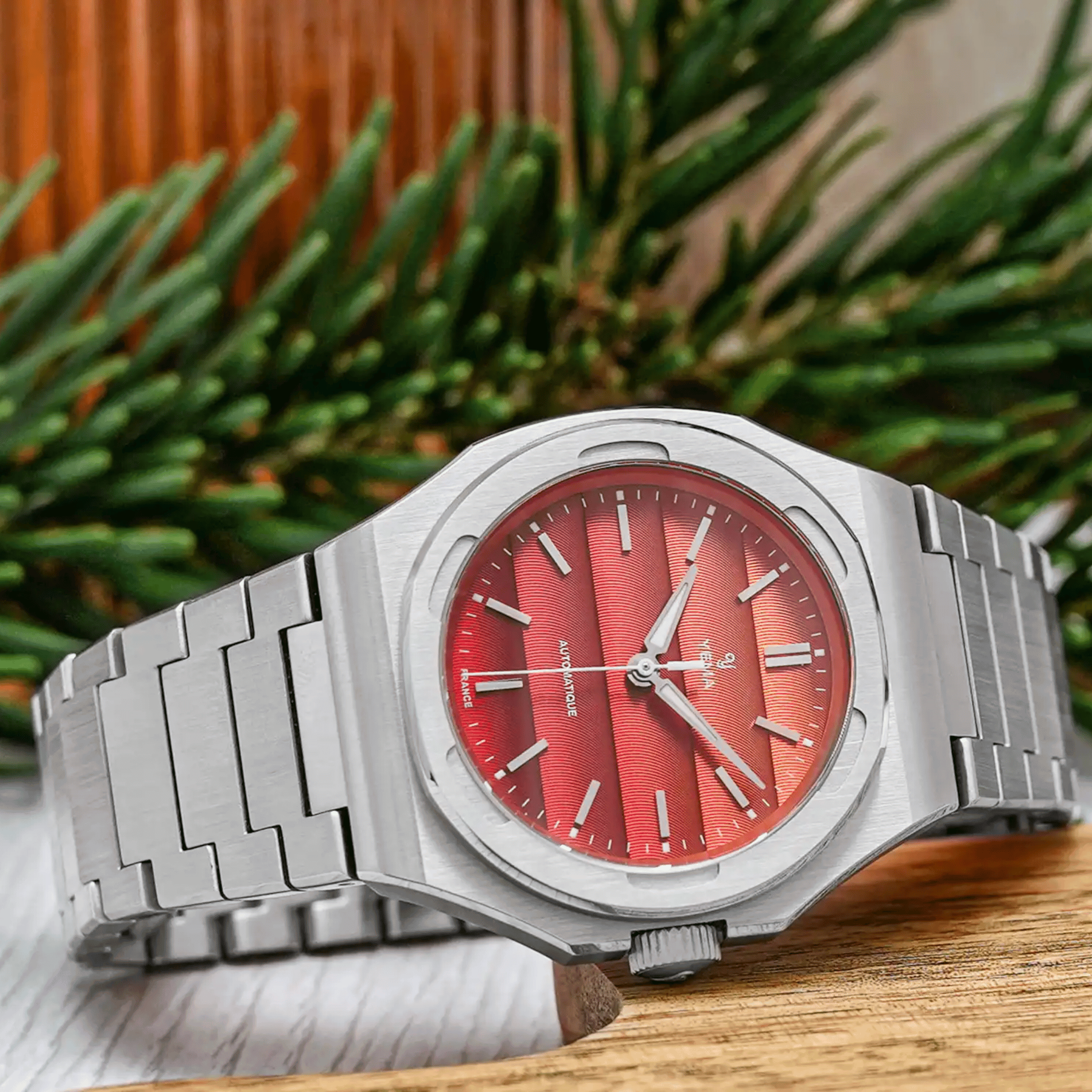 Yema Wristmaster Traveller automatic red dial steel bracelet 39 mm