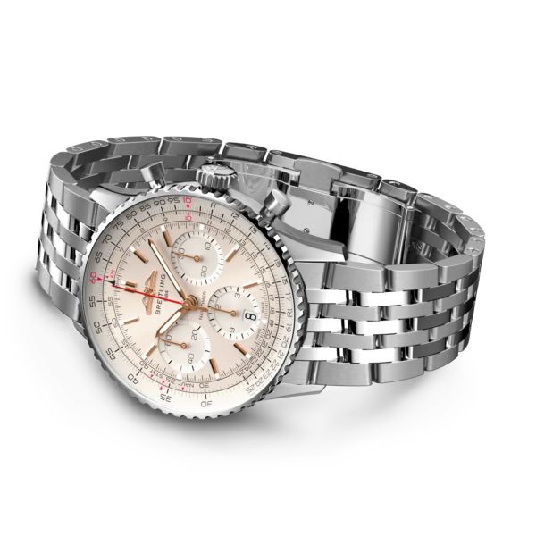 Montre Breitling Navitimer automatique B01 Chronographe cadran argent bracelet acier 41 mm