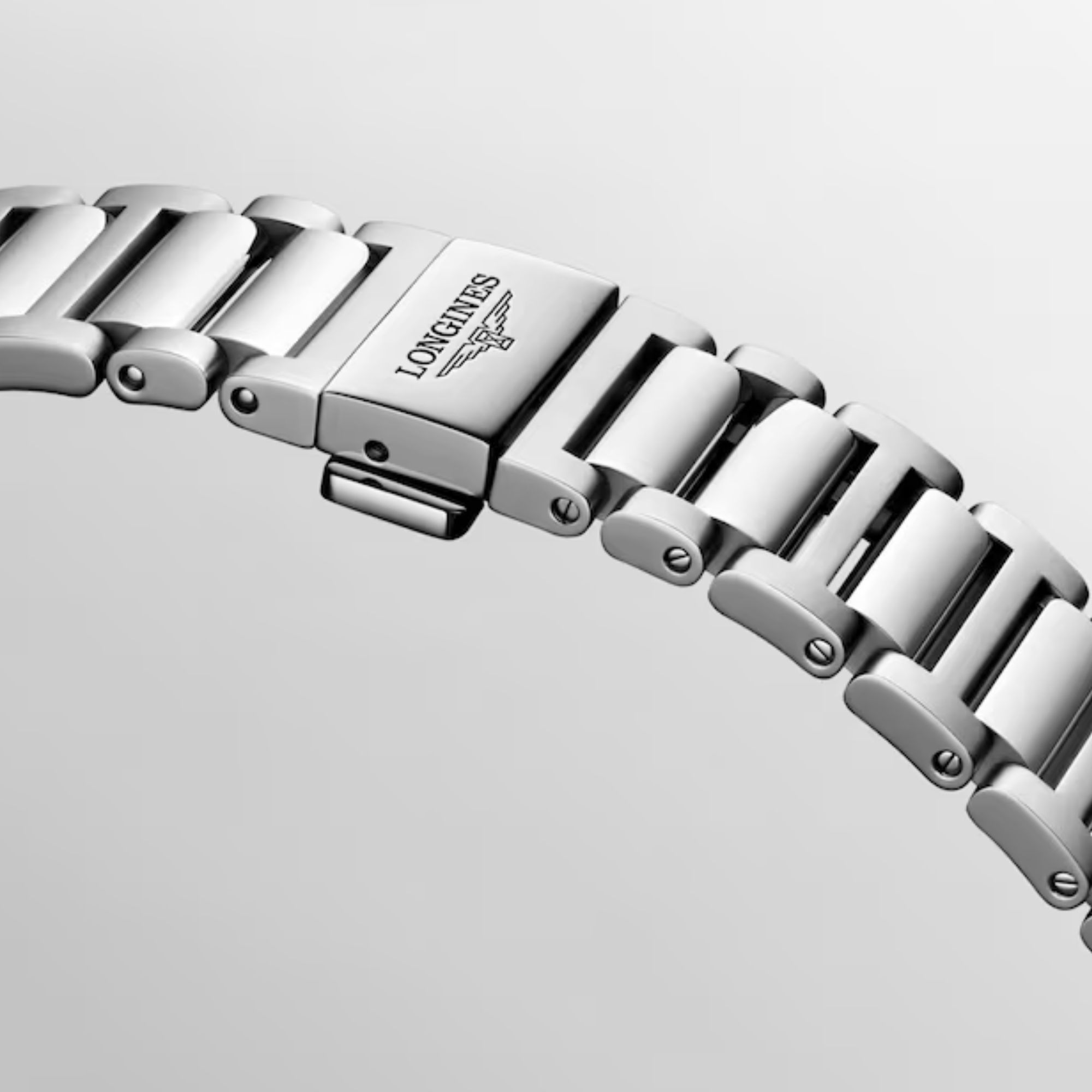 Montre Longines Conquest 2023 automatique cadran vert bracelet acier 41 mm