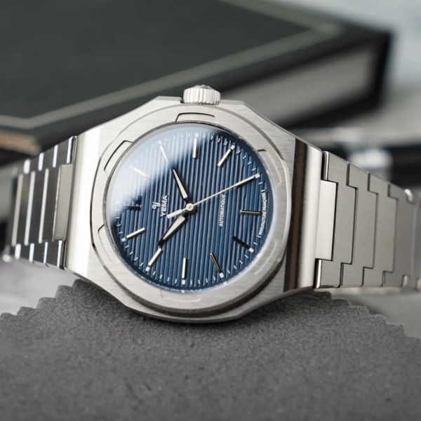 Yema Wristmaster Slim CMM.20 Micro-Rotor automatic blue dial steel bracelet 39 mm