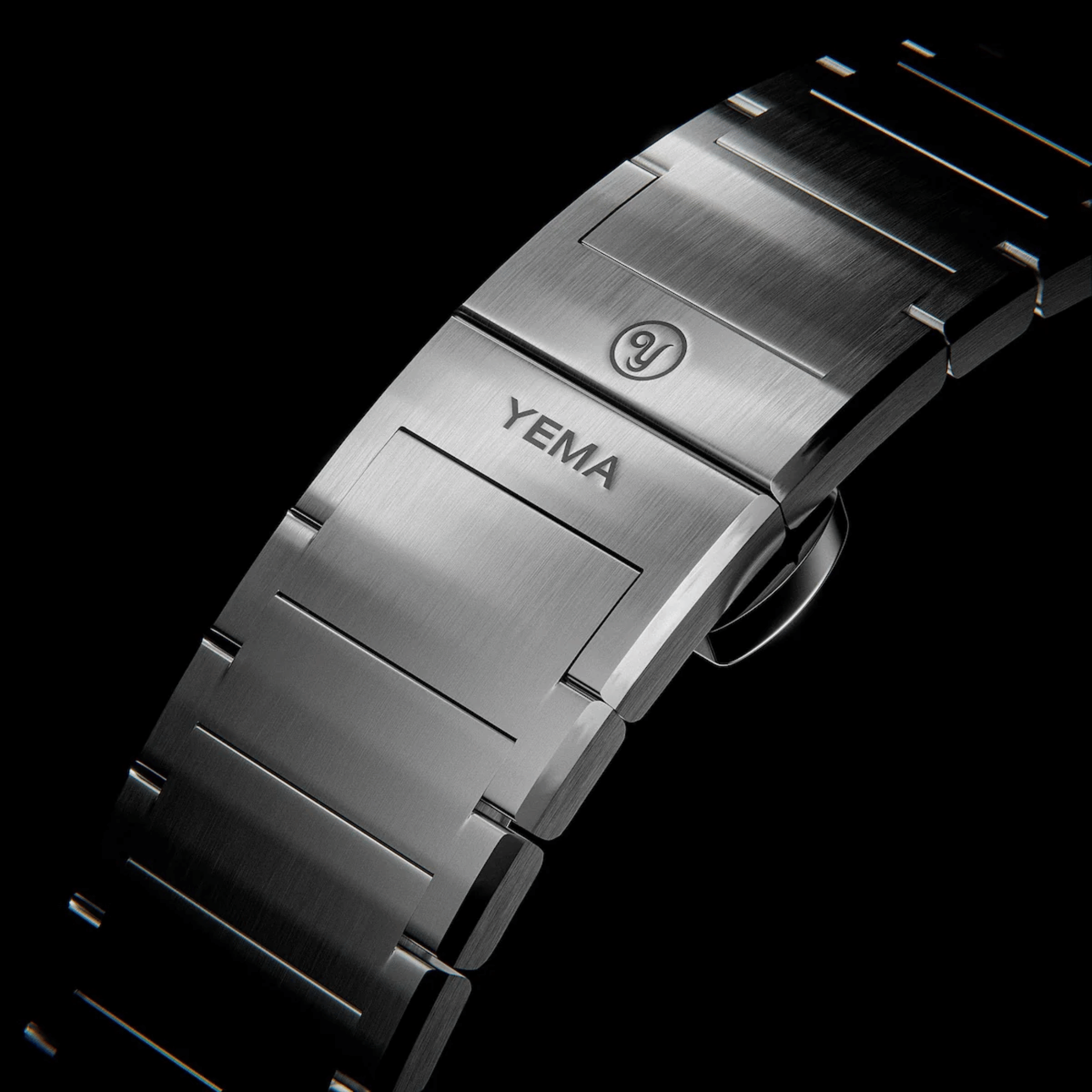 Yema Wristmaster Slim CMM.20 Micro-Rotor automatic blue dial steel bracelet 39 mm