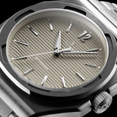 Yema Wristmaster Slim CMM.20 Micro-Rotor automatic champagne dial steel bracelet 39 mm