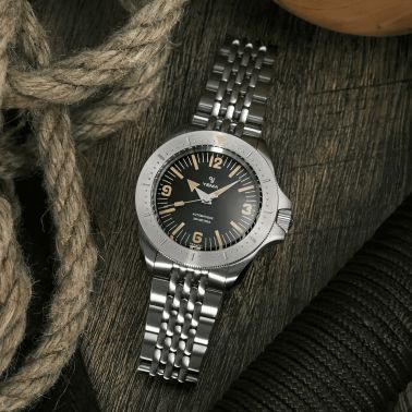 Yema Diver automatic black dial steel bracelet 39,5 mm