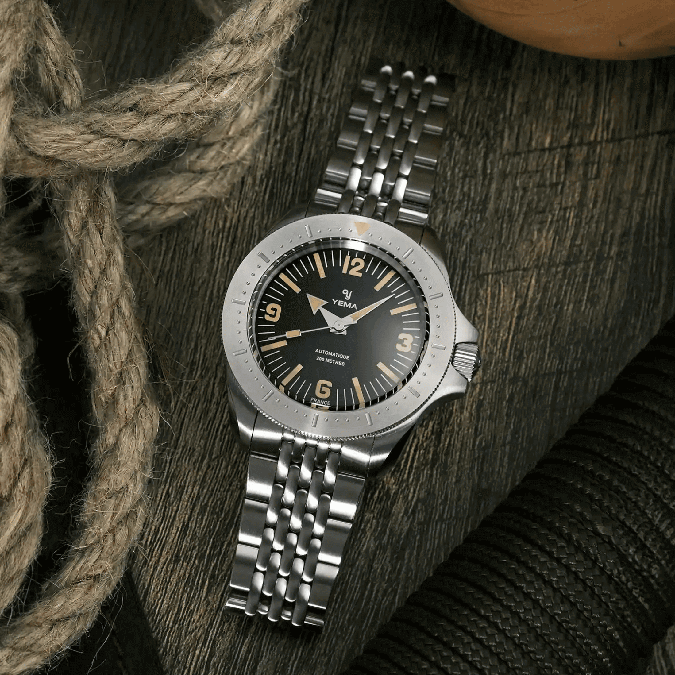 Yema Diver automatic black dial steel bracelet 39,5 mm