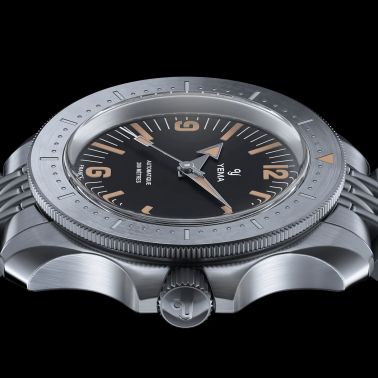 Yema Diver automatic black dial steel bracelet 39,5 mm