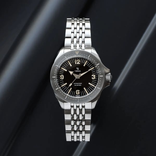 Yema Diver automatic black dial steel bracelet 39,5 mm