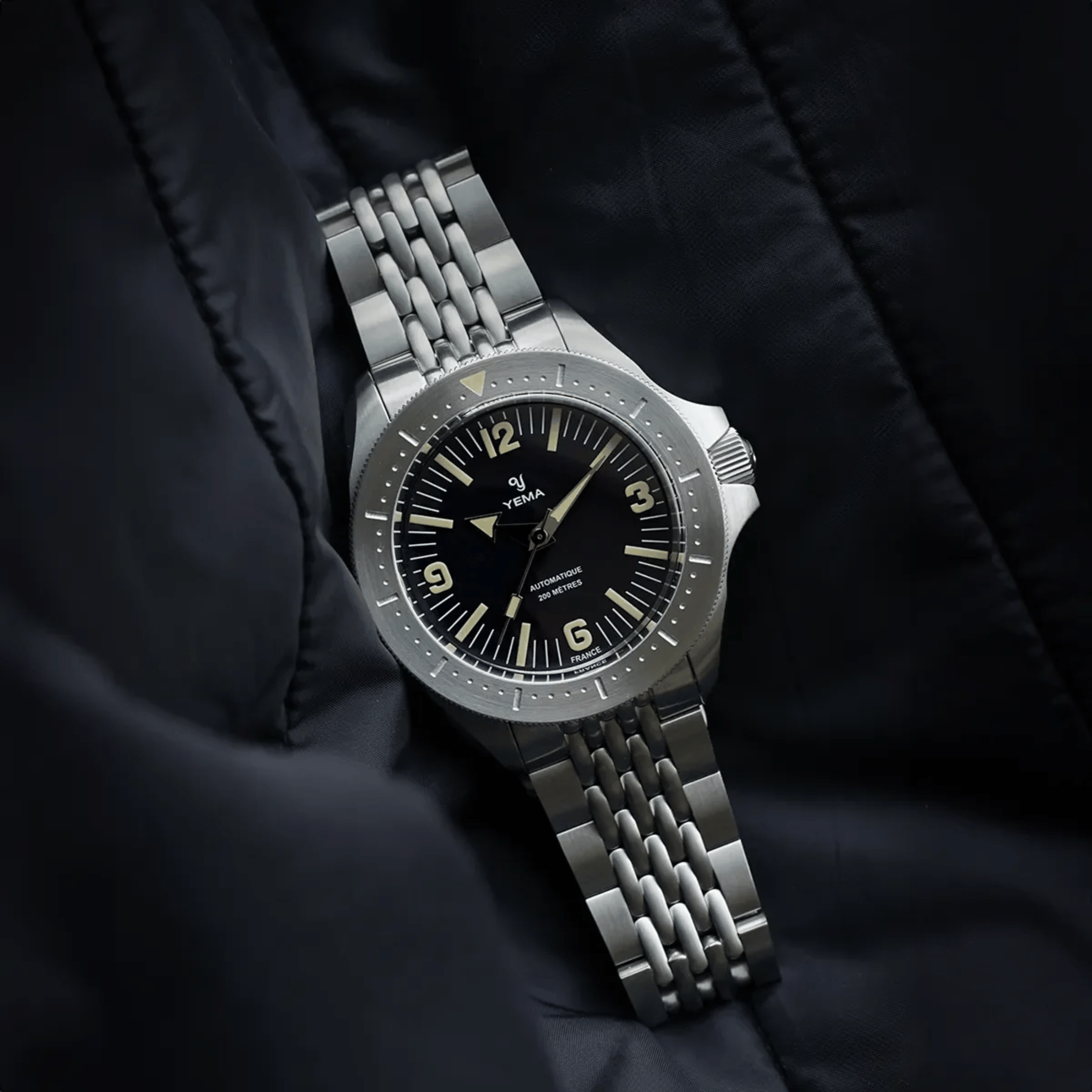 Yema Diver automatic black dial steel bracelet 39,5 mm