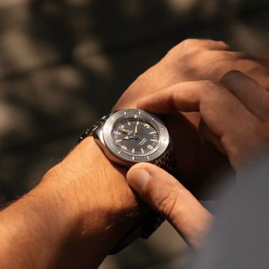 Yema Diver automatic black dial steel bracelet 39,5 mm