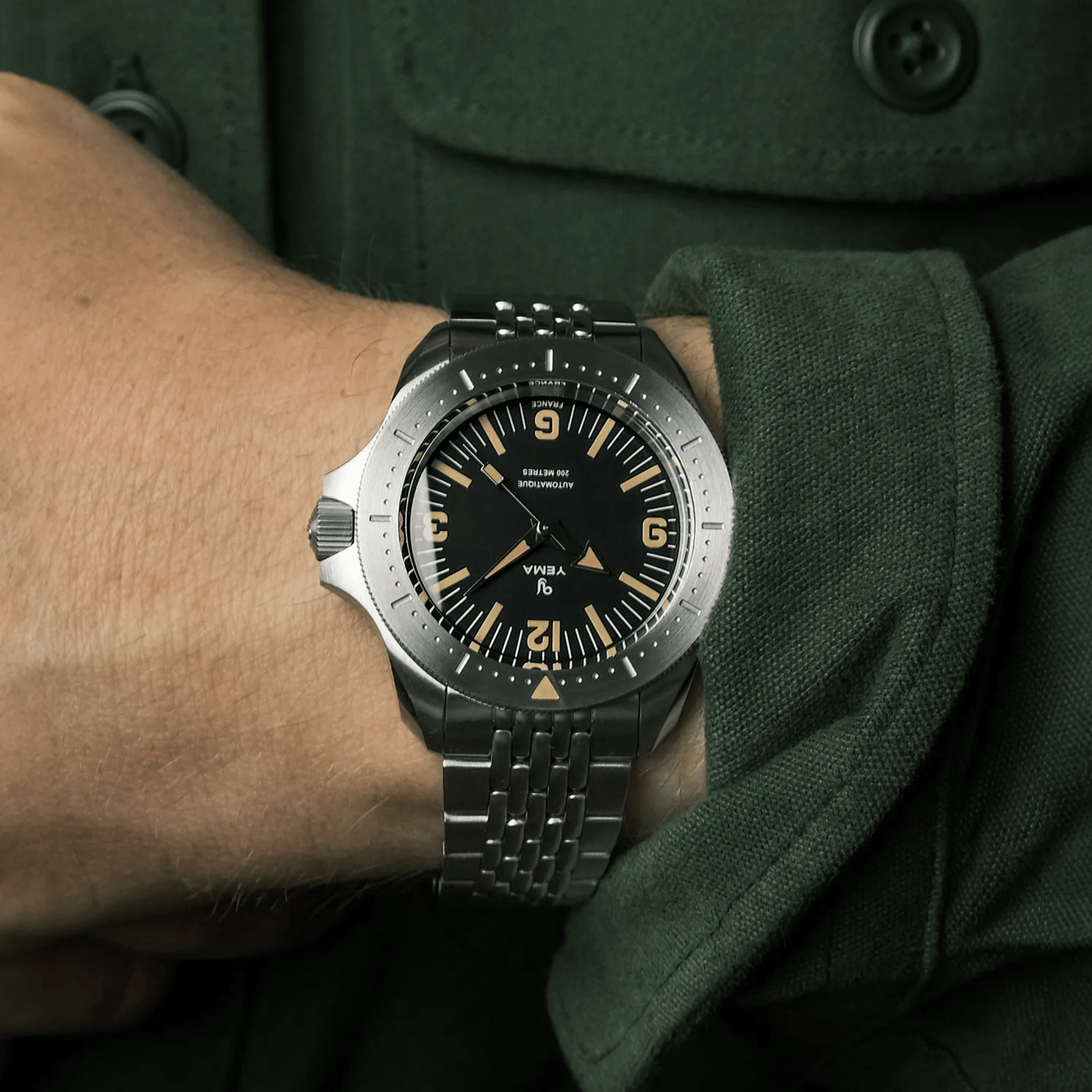 Yema Diver automatic black dial steel bracelet 39,5 mm