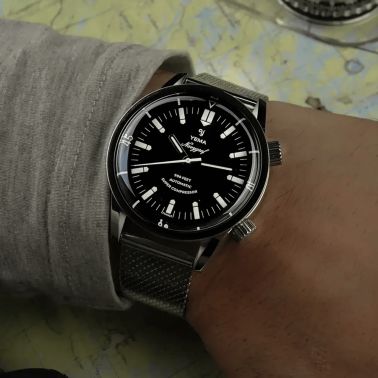 Montre Yema Navygraf Super Compressor automatique cadran noir bracelet tropic 38,5 mm