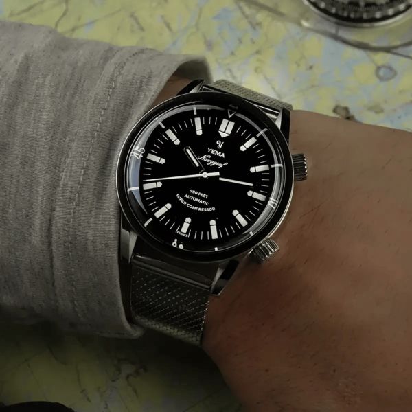 Montre Yema Navygraf Super Compressor automatique cadran noir bracelet tropic 38,5 mm