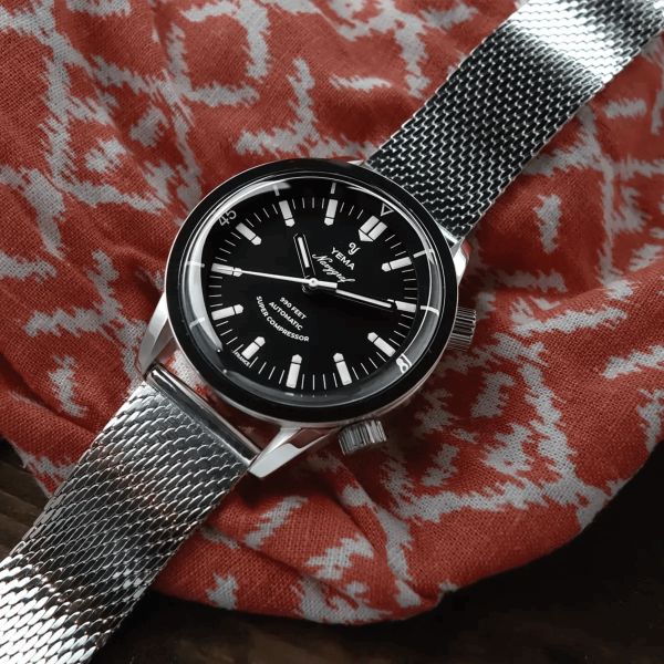 Yema Navygraf Super Compressor automatic black dial tropic bracelet 38,5 mm