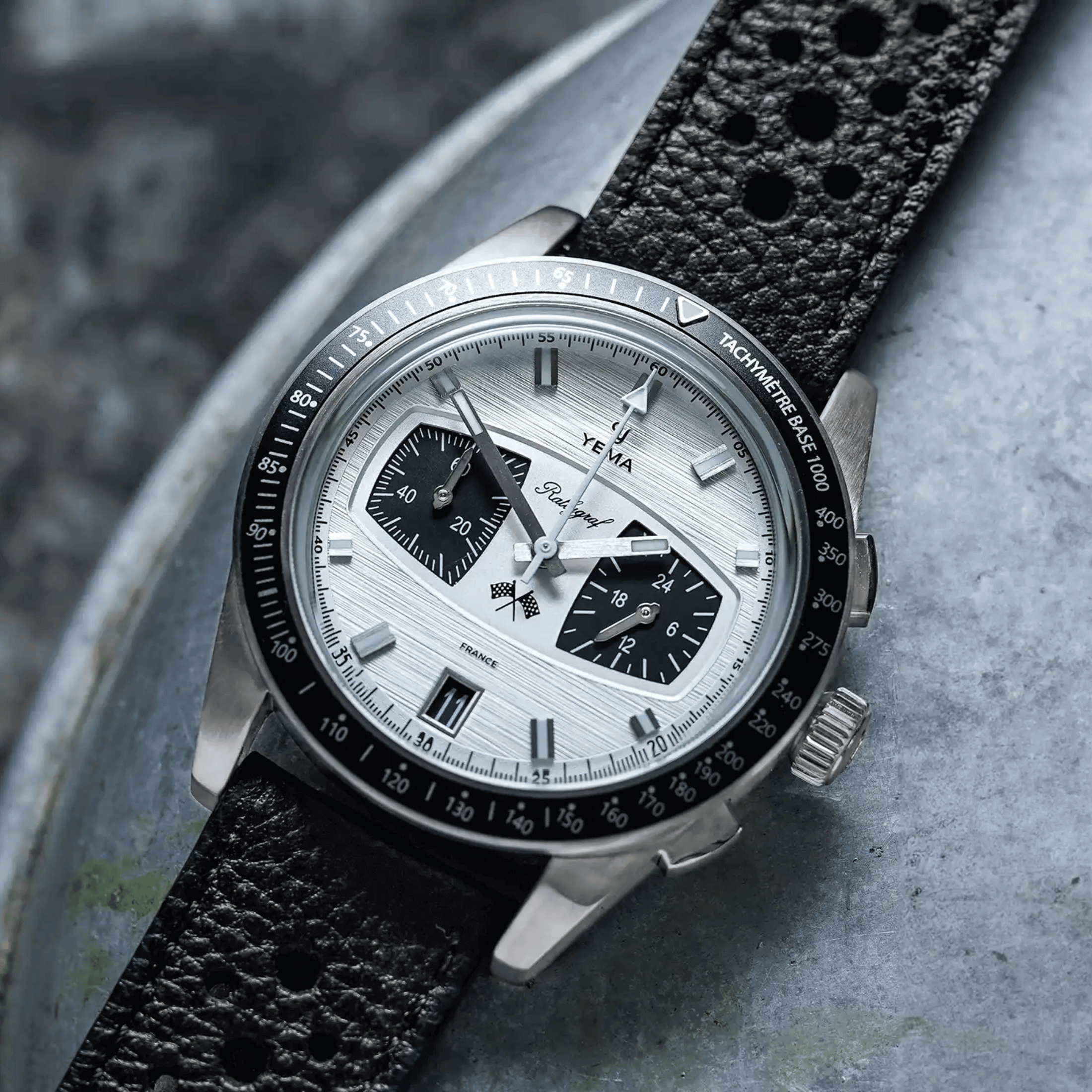 Yema Rallygraf Meca-Quartz II Panda white dial leather strap 40 mm