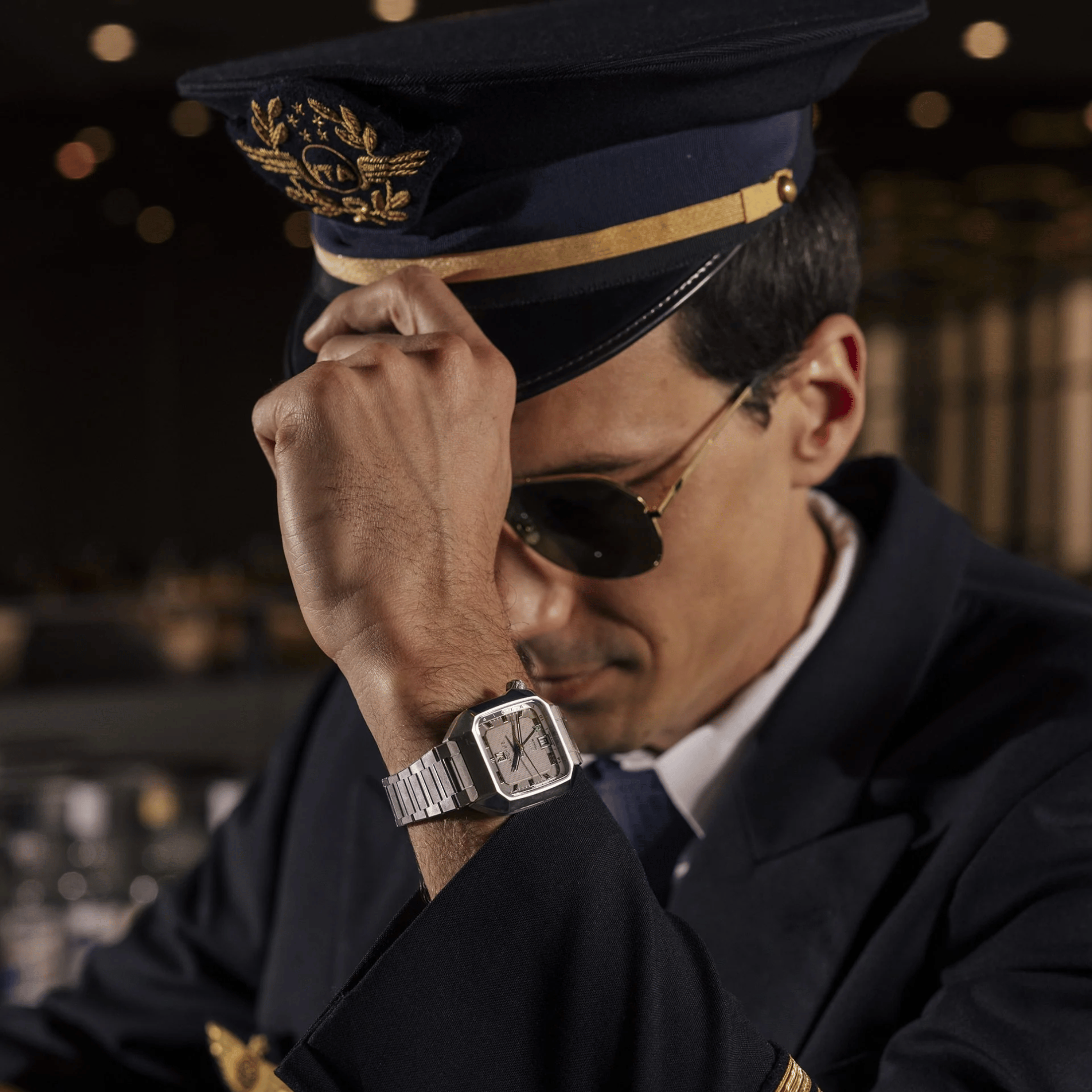 Montre March LA.B AM2 Slim GMT Automatique Millésime Mars 2025 cadran gris bracelet titane 36 mm