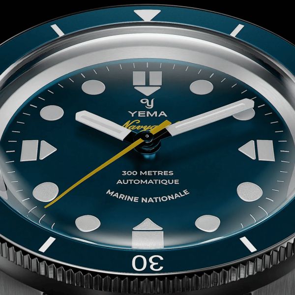 Yema Navygraf Marine Nationale CMM.10 automatic blue dial steel bracelet 39 mm