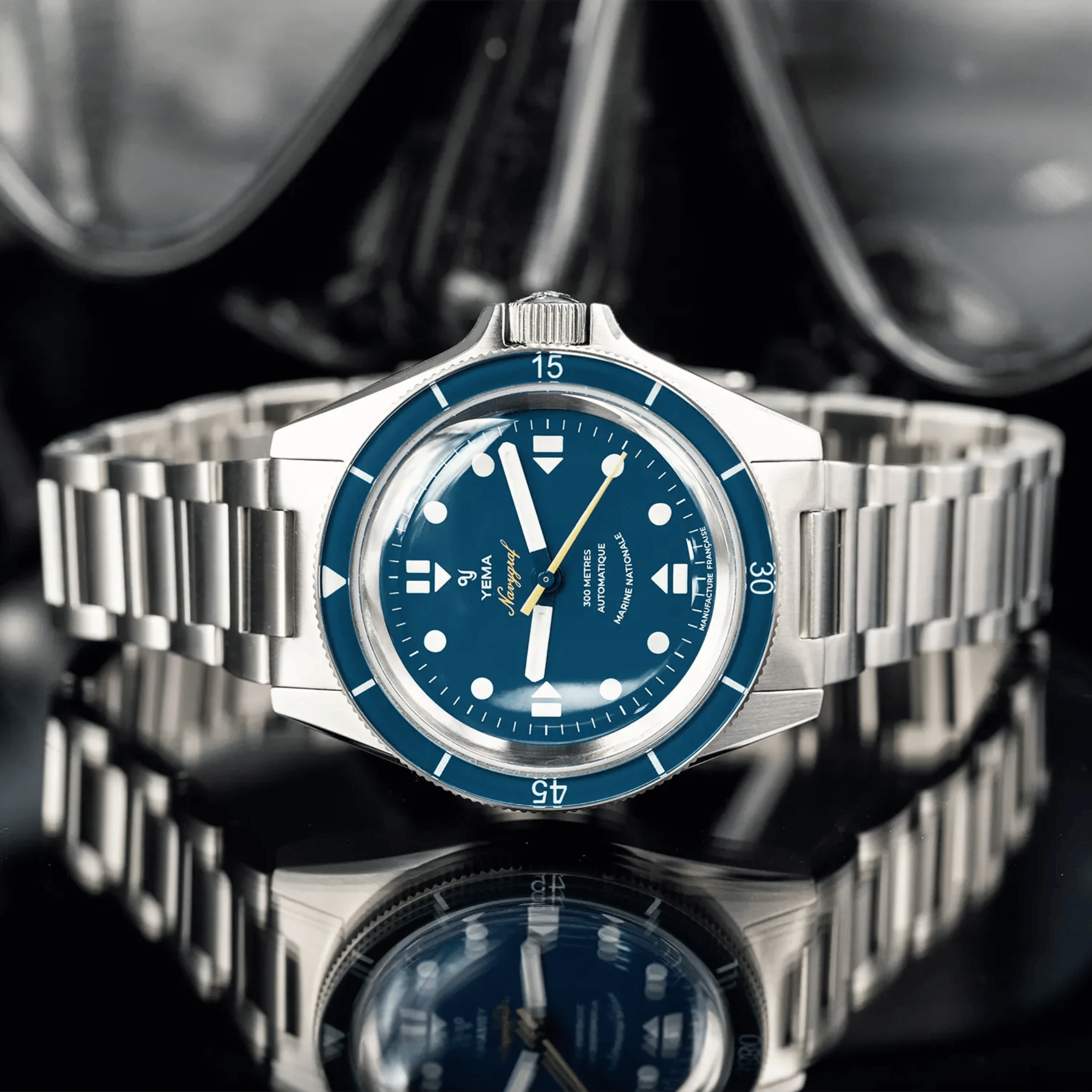 Yema Navygraf Marine Nationale CMM.10 automatic blue dial steel bracelet 39 mm