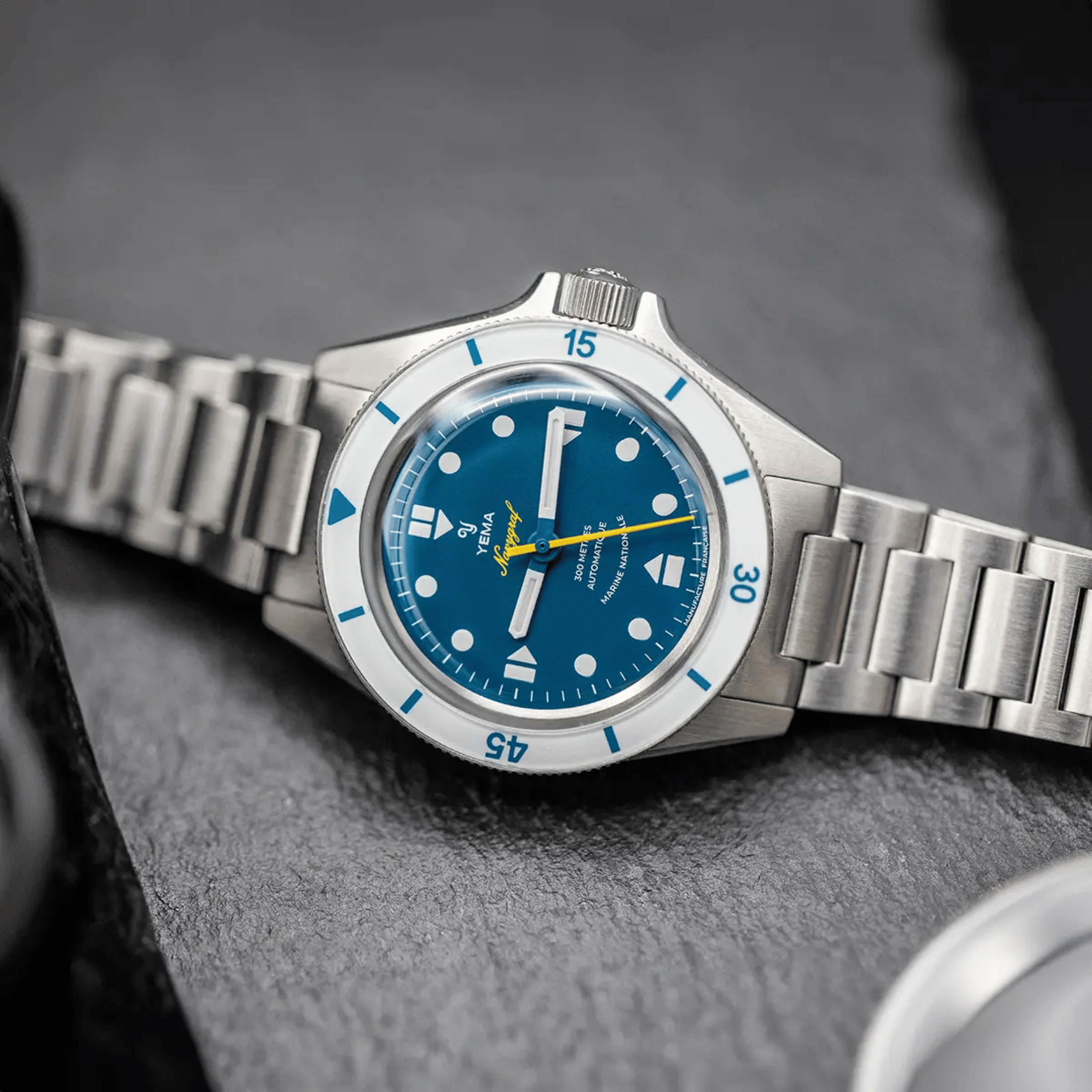 Yema Navygraf Marine Nationale CMM.10 automatic blue dial steel bracelet 39 mm