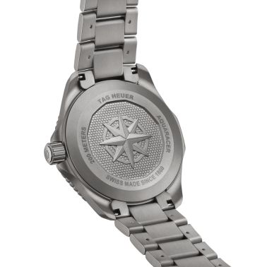 TAG Heuer Aquaracer Professional 200 Solargraph quartz watch blue dial titanium bracelet 40 mm WBP1182.BF0000