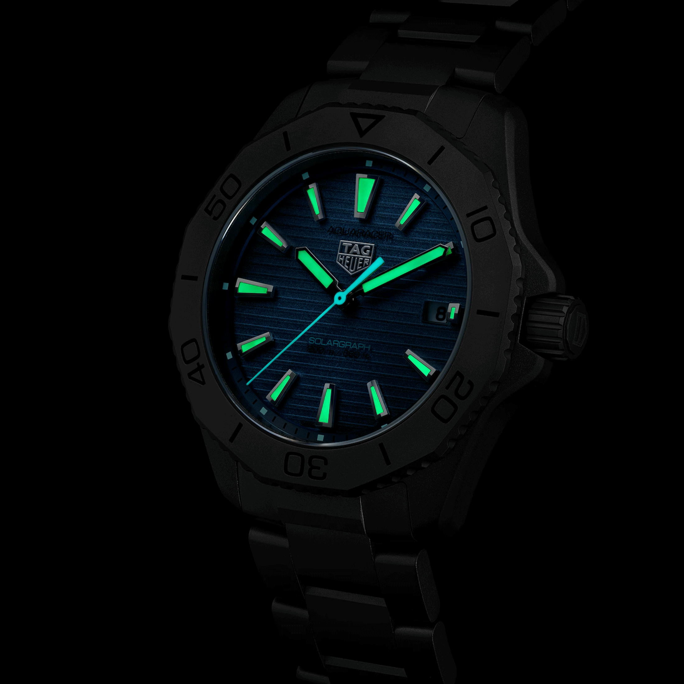 Montre TAG Heuer Aquaracer Professional 200 Solargraph quartz cadran bleu bracelet titane 40 mm WBP1182.BF0000