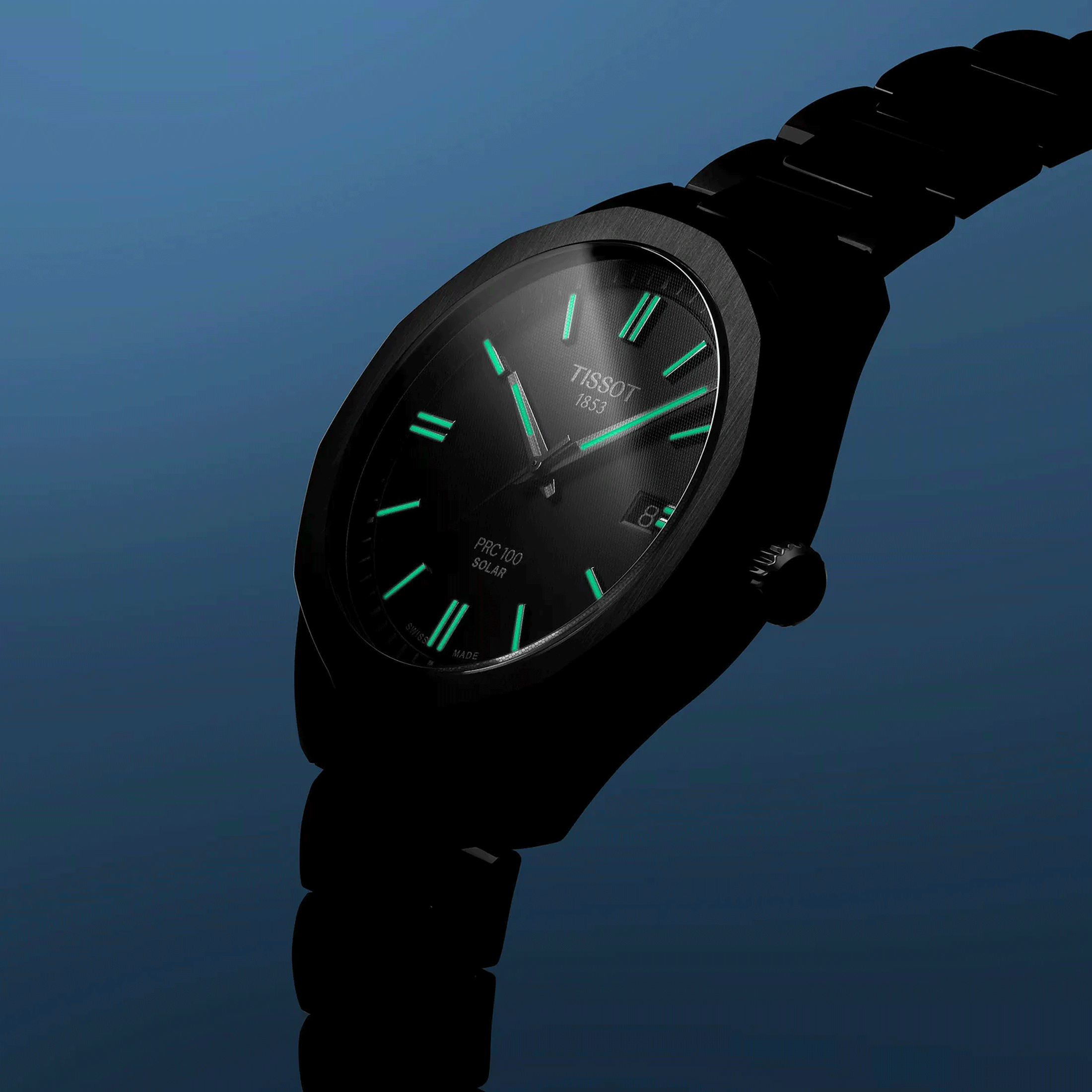 Montre Tissot T-Classic PR 100 quartz solaire cadran argent bracelet acier 39 mm T151.422.11.031.00