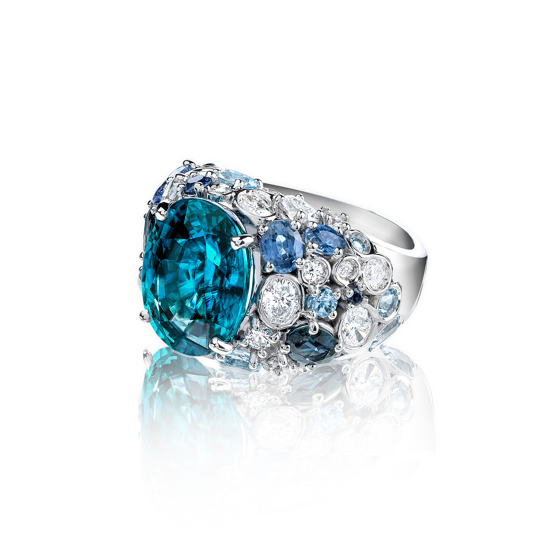 Bague Lepage L'Envoûtante en or blanc, zircon bleu, diamants et pierres fines