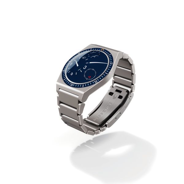 Ressence Type 7 Night Blue GMT automatic titanium bracelet 41 mm