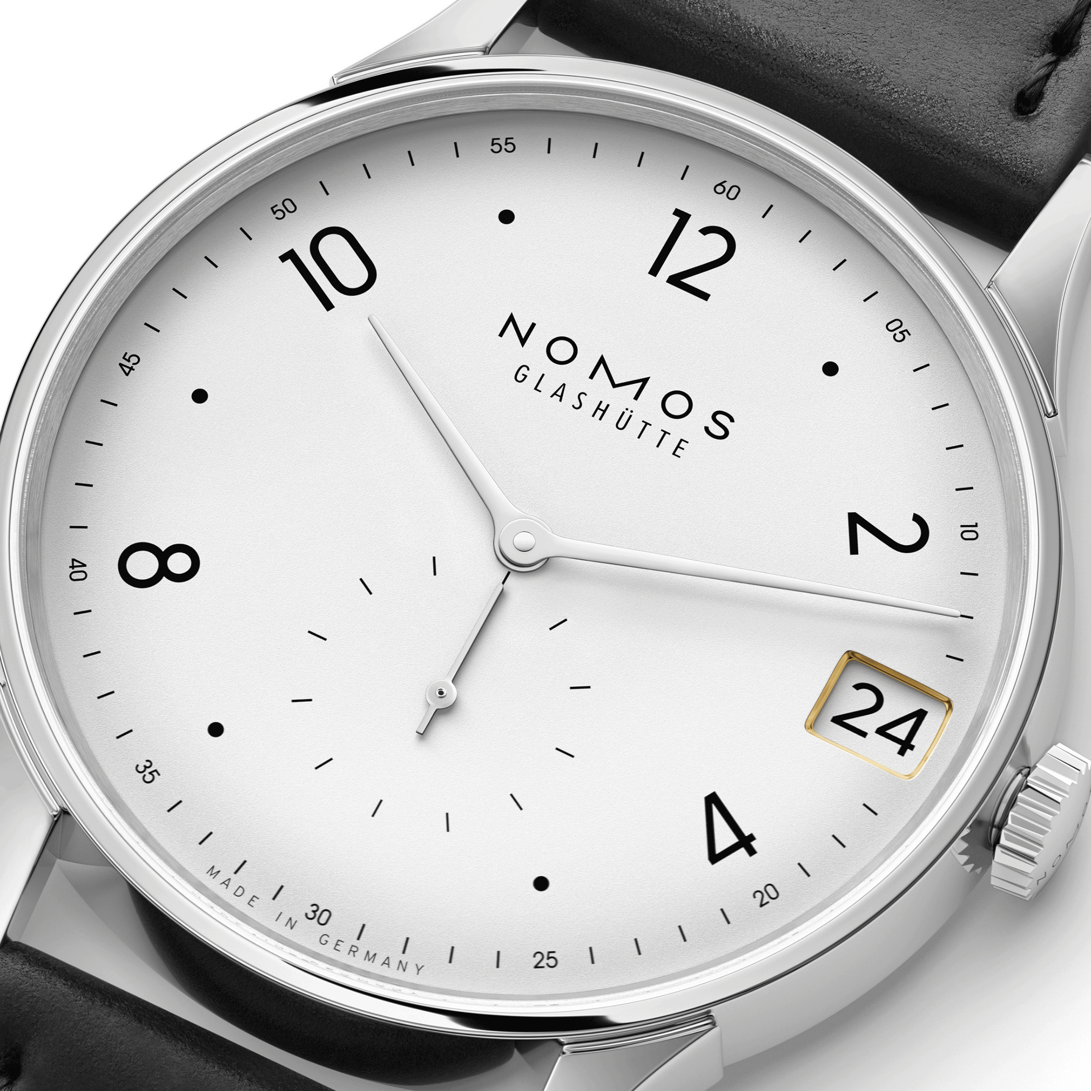 NOMOS Minimatik 39 Date automatic white dial leather strap 39mm