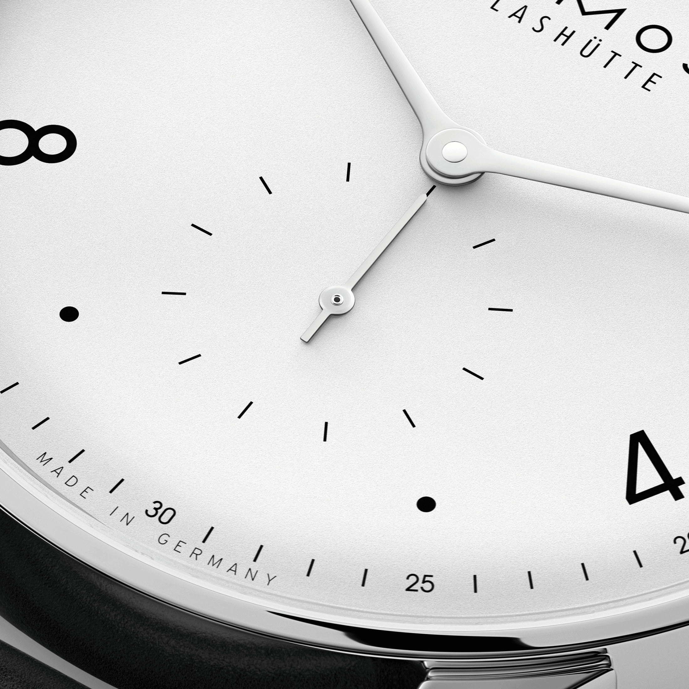 Montre NOMOS Minimatik 39 Date automatique cadran blanc argenté automatique bracelet cuir 39 mm