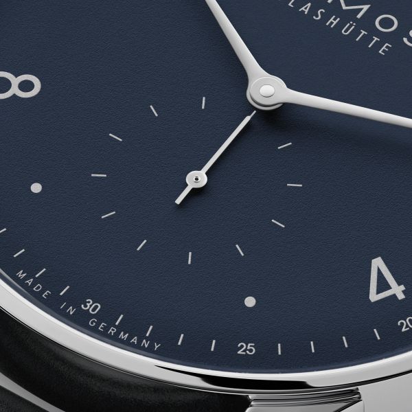 Montre NOMOS Minimatik 39 Date Blue automatique cadran bleu automatique bracelet cuir 39 mm