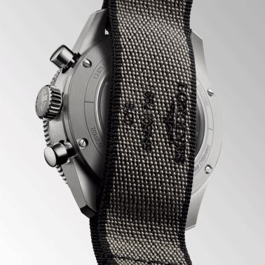 Montre Longines Spirit Flyback Titane automatique cadran anthracite bracelet NATO gris 42 mm L3.821.1.53.2