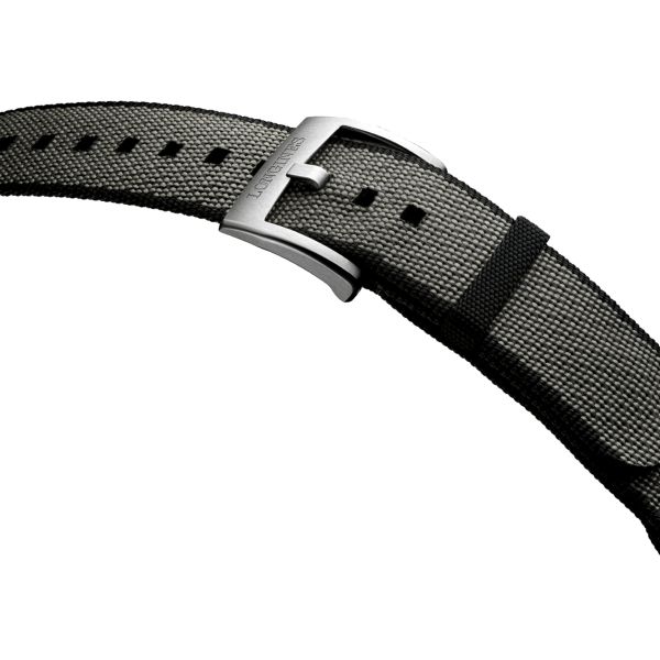 Montre Longines Spirit Flyback Titane automatique cadran anthracite bracelet NATO gris 42 mm L3.821.1.53.2