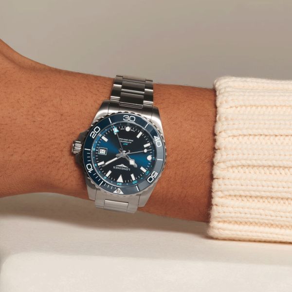 Longines Hydroconquest GMT automatic watch blue dial steel bracelet 41 mm