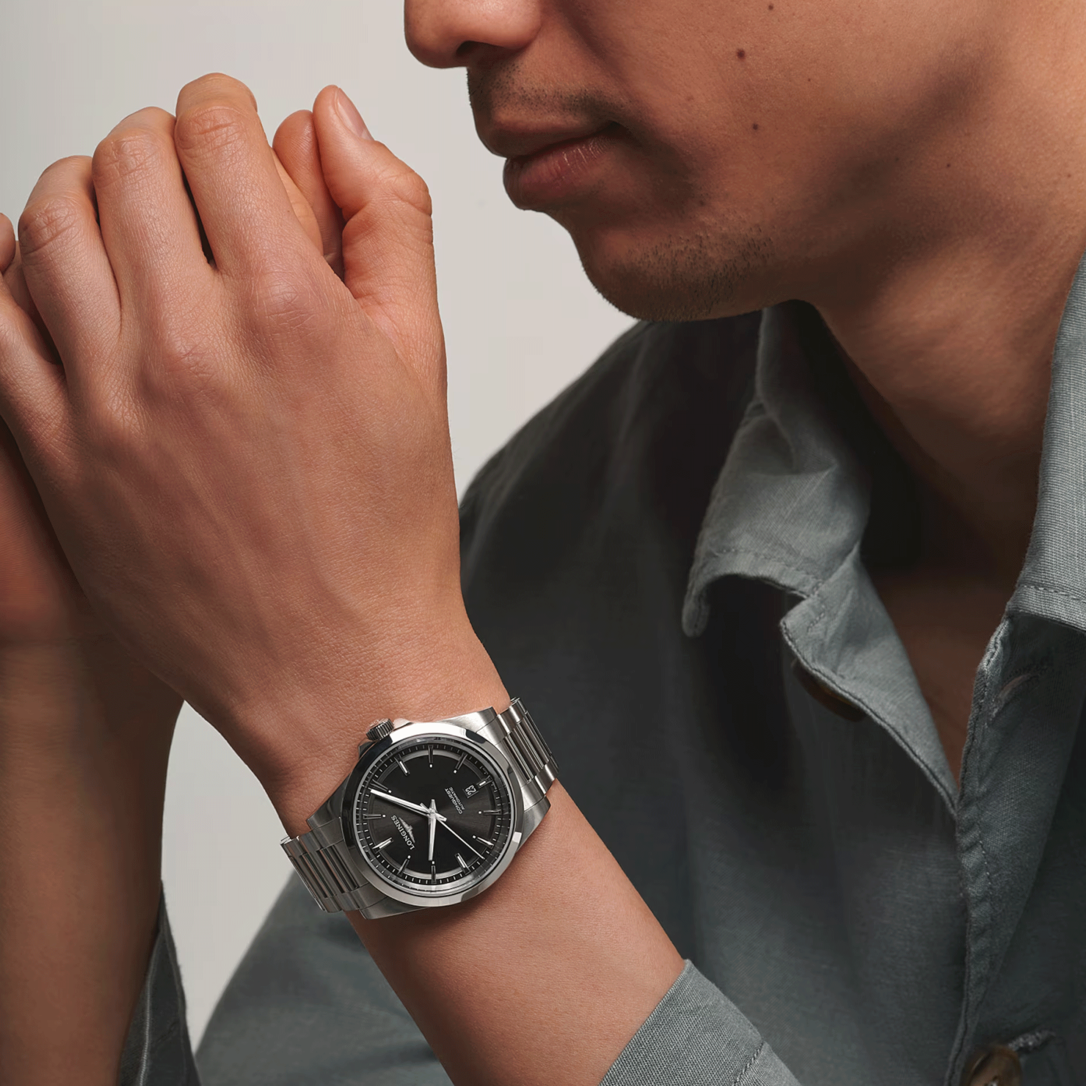 Montre Longines Conquest 2023 automatique cadran noir bracelet acier 41 mm L3.830.4.52.6