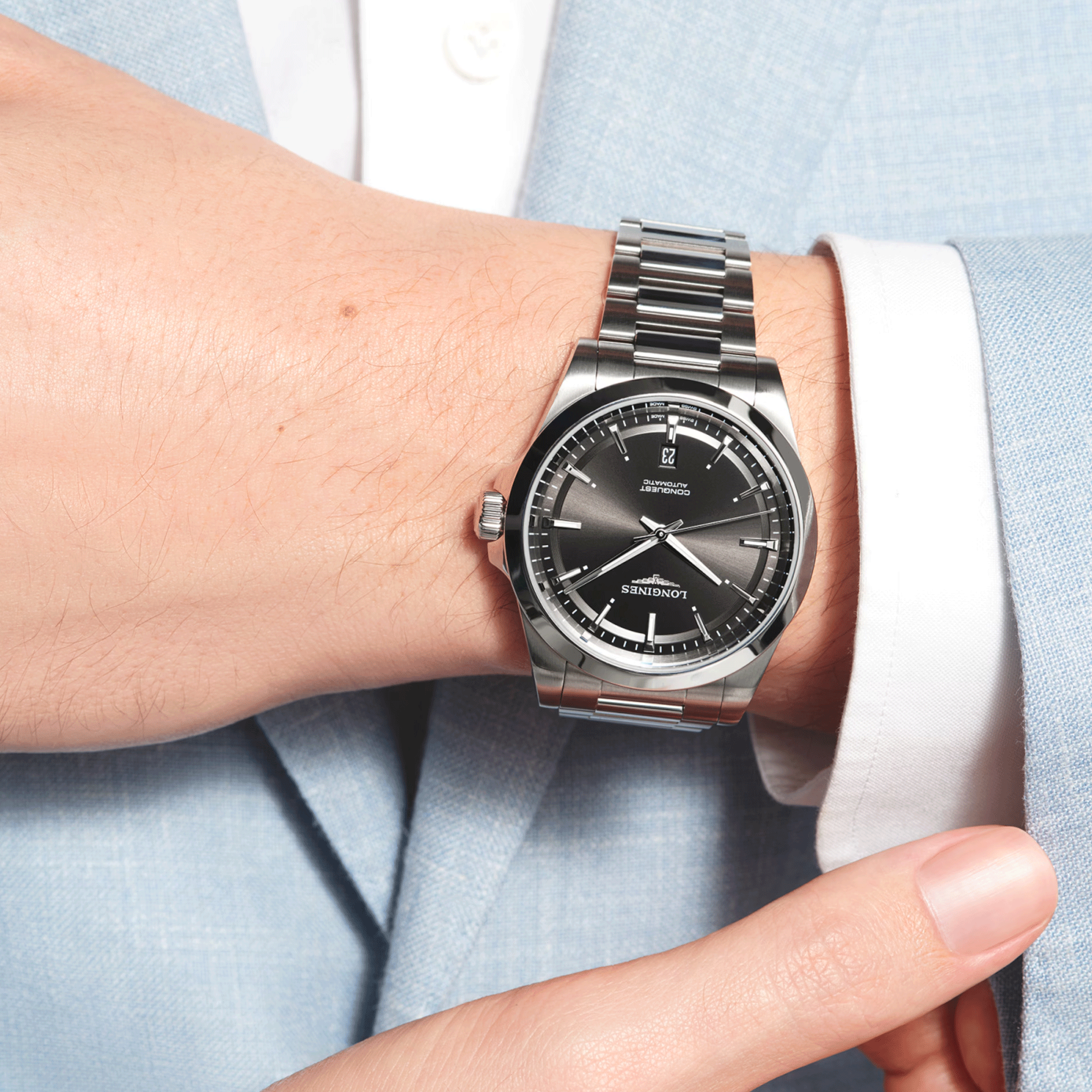 Montre Longines Conquest 2023 automatique cadran noir bracelet acier 41 mm L3.830.4.52.6