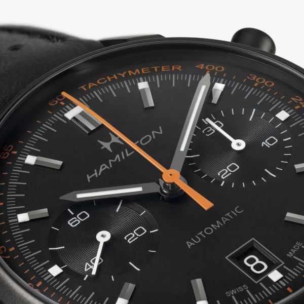 Montre Hamilton Intra-Matic automatique chronographe cadran noir bracelet cuir noir et orange 40 mm