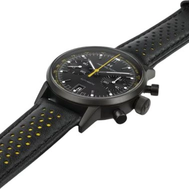 Montre Hamilton Intra-Matic automatique chronographe cadran noir bracelet cuir noir et jaune 40 mm