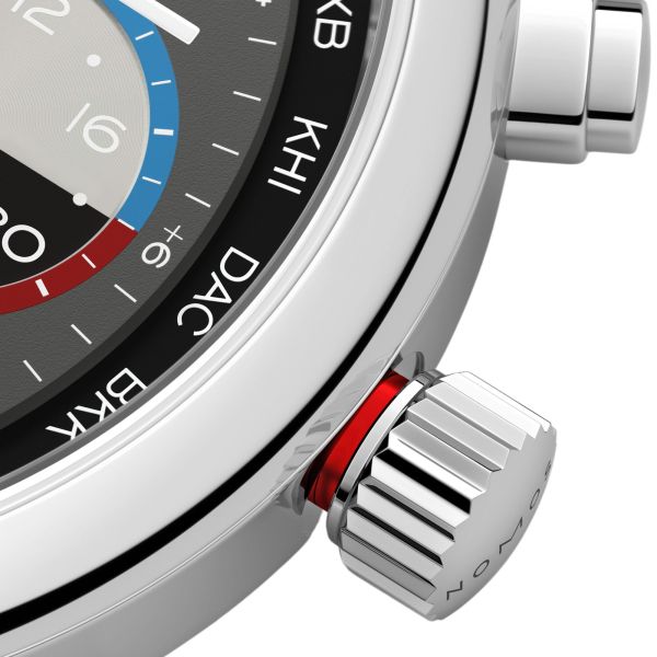 Montre Nomos Club Sport Neomatik Worldtimer Volcano fond saphir - Ed. Limitée bracelet acier 40 mm