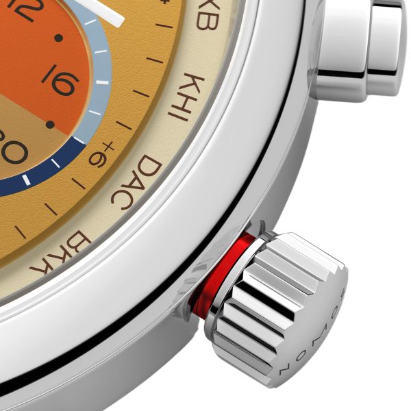 Montre Nomos Club Sport Neomatik Worldtimer Dune fond saphir - Ed. Limitée bracelet acier 40 mm