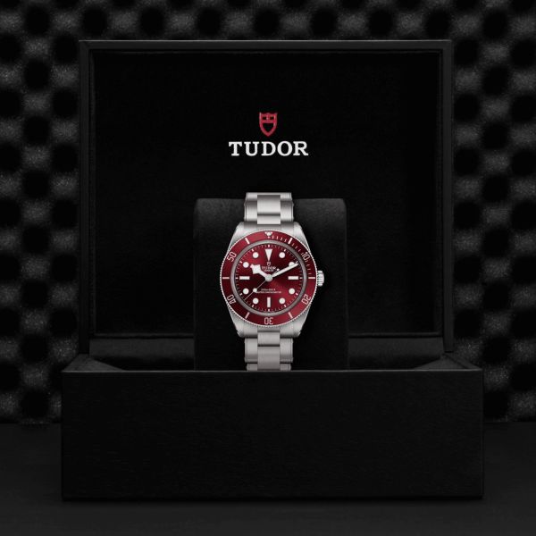 Tudor Black Bay 58 automatic burgundy dial steel “rivet” bracelet 39 mm