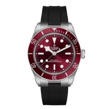 Montre Tudor Black Bay 58 automatique cadran bordeaux bracelet caoutchouc 39 mm
