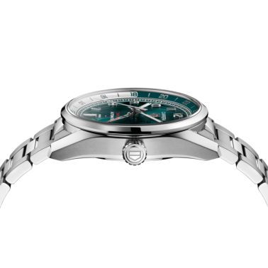 TAG Heuer Carrera Date Twin-Time automatic GMT green dial steel bracelet 41 mm