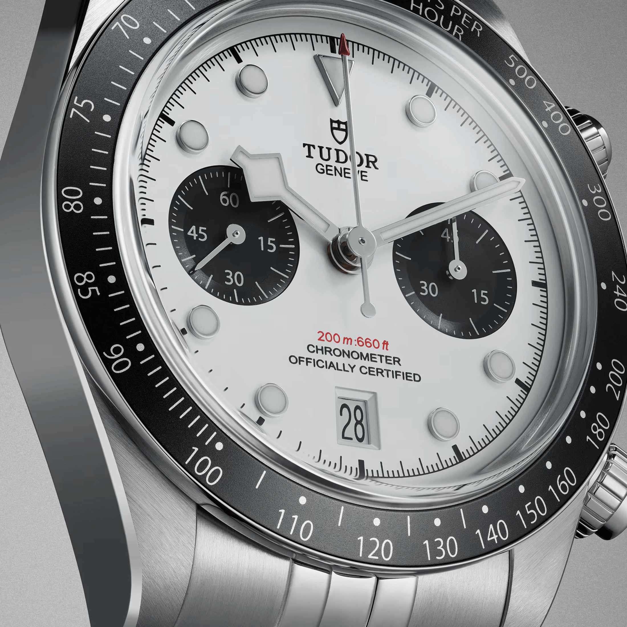 Montre Tudor Black Bay Chrono automatique cadran blanc opalin bracelet acier 5 mailles 41 mm